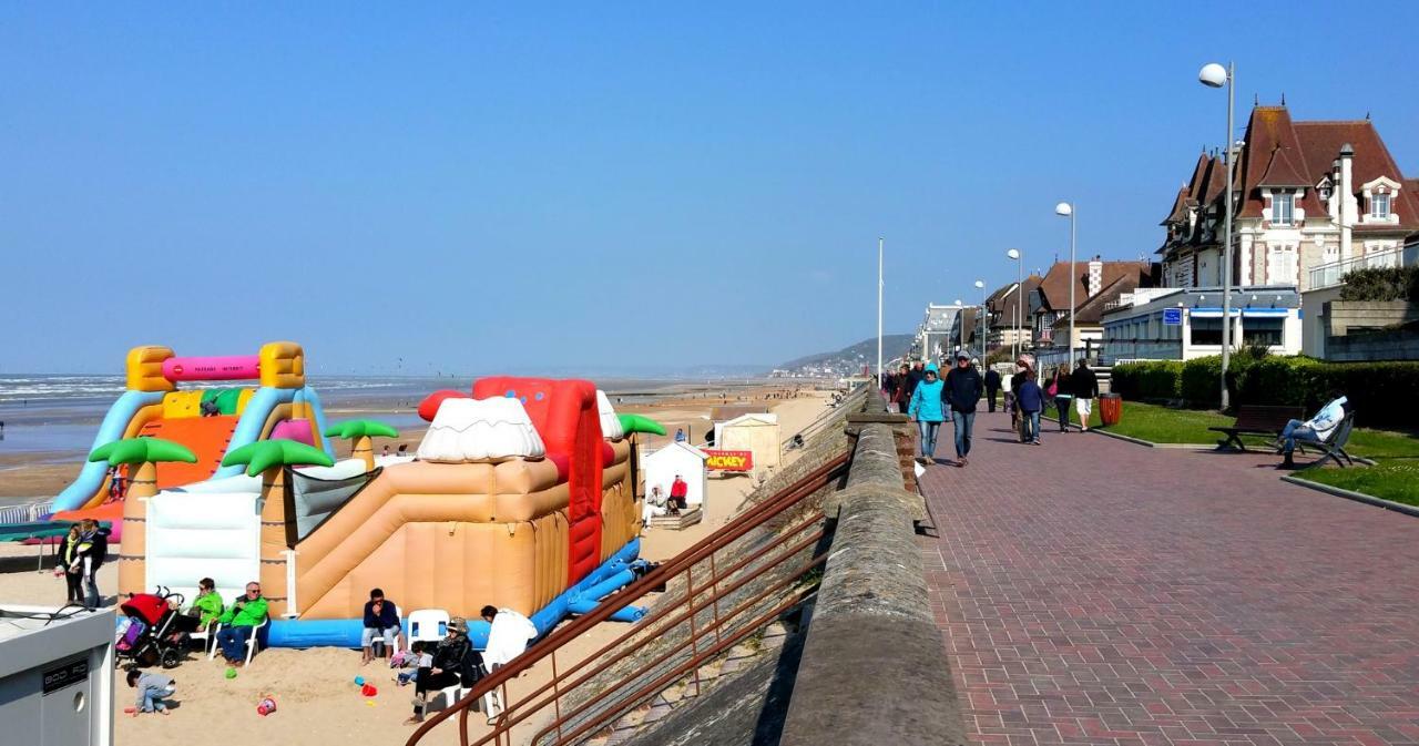 Bel Appartement Jolie Vue Mer Cabourg Exterior photo