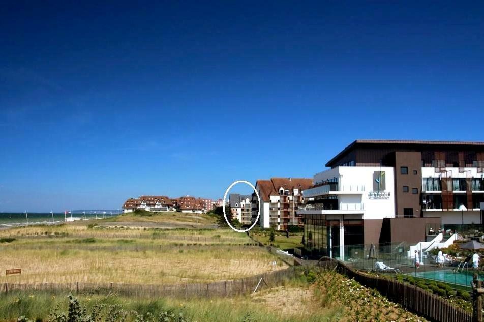 Bel Appartement Jolie Vue Mer Cabourg Exterior photo