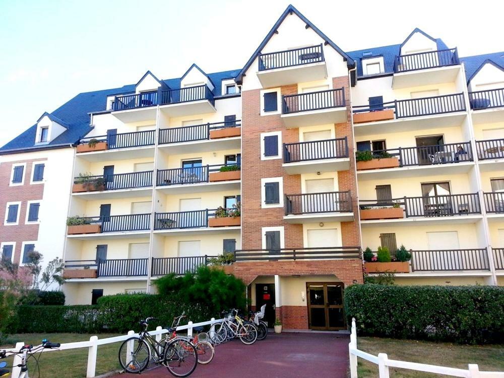 Bel Appartement Jolie Vue Mer Cabourg Exterior photo